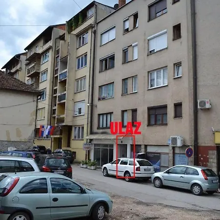 Vojka Apartment *